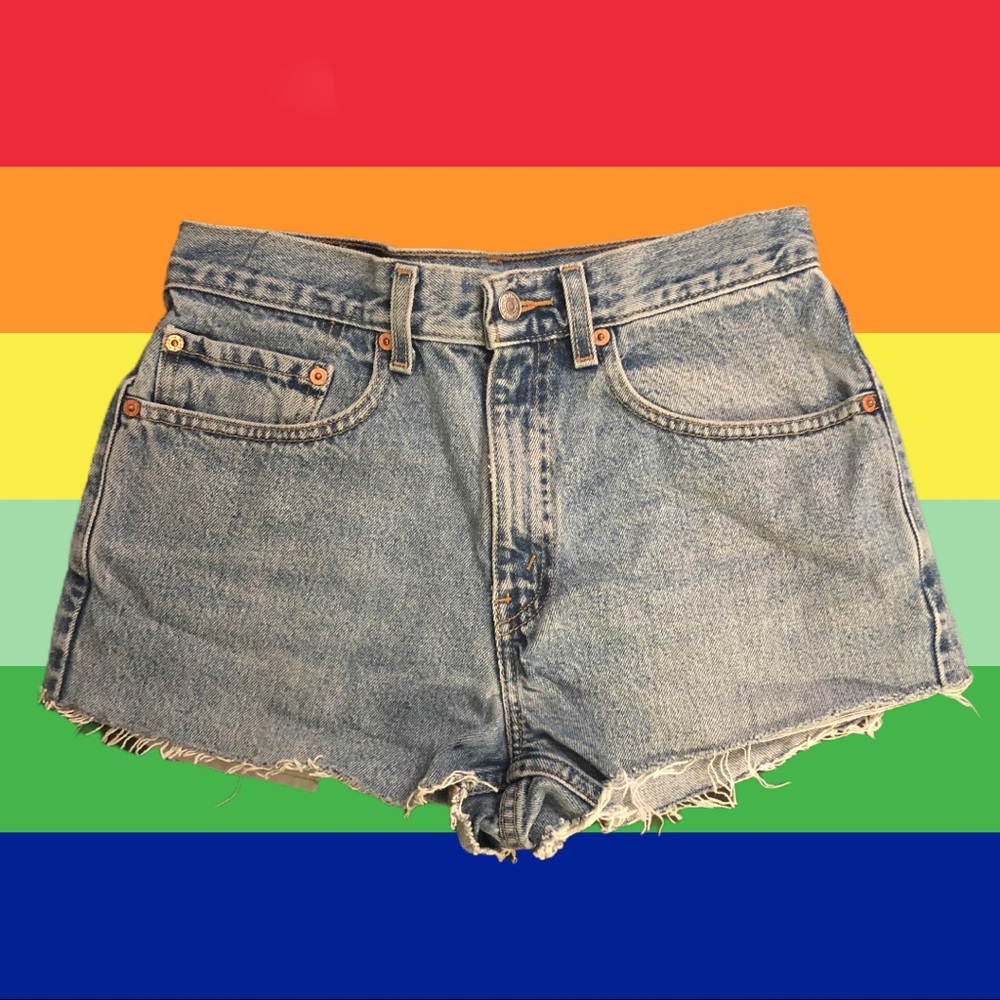 Levi’s Womens 2002 distressed denim shorts